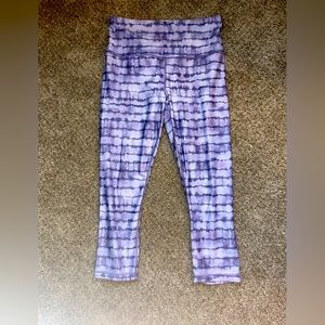 Athleta cropped leggings - medium